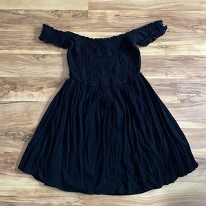 Over the shoulders dress